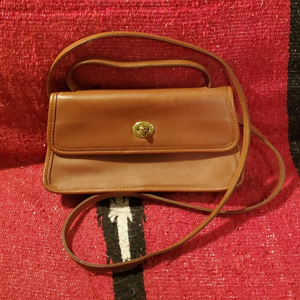 Coach vintage rare brown purse No. K7C-9044